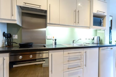 1 bed studio, Western Way, City Centre, Exeter, EX12ZT - Image 4